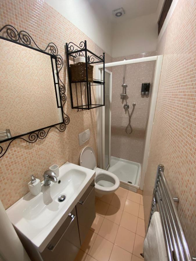 B&B And Home La Piazzetta Della Pioggia Болонья Экстерьер фото