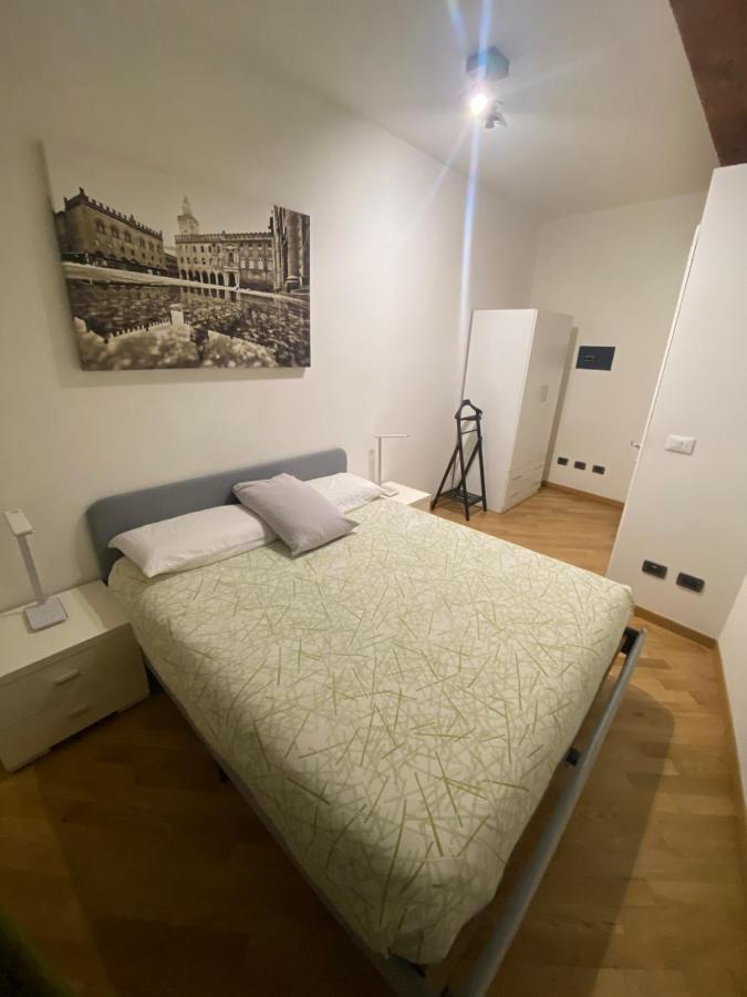 B&B And Home La Piazzetta Della Pioggia Болонья Экстерьер фото