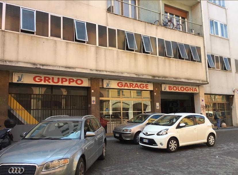 B&B And Home La Piazzetta Della Pioggia Болонья Экстерьер фото
